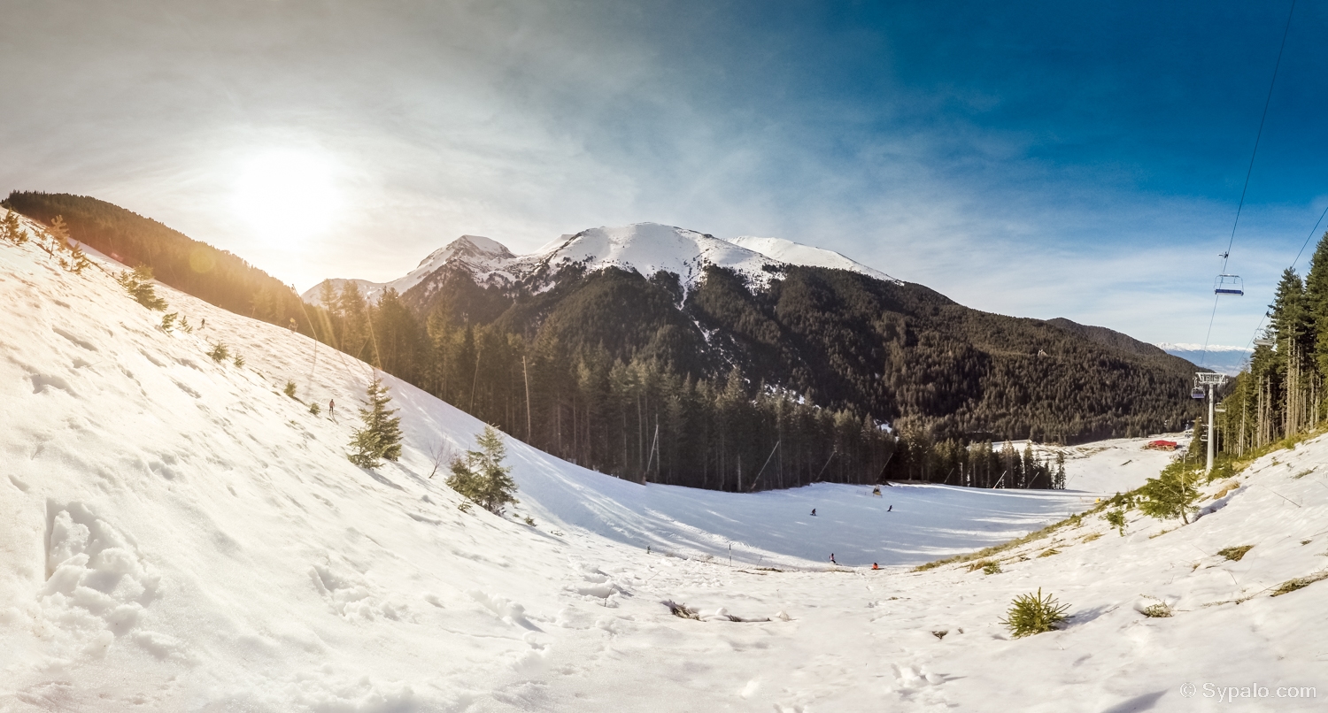 A snow covered mountain in Bansko, Bulgaria